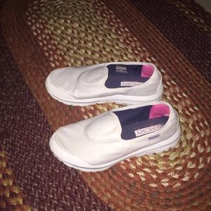 Skechers go walk. Memory foam